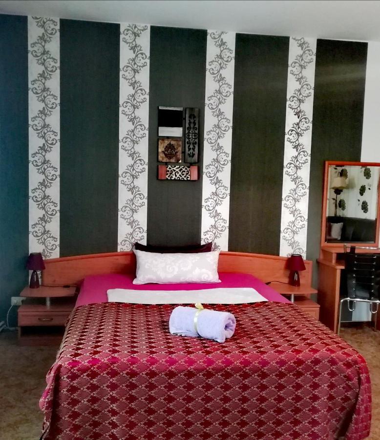 Grosse Wohnung Mit Terrasse Im Altstadtzentrum - Ferienwohnung Chiplakoff Blankenburg  Luaran gambar