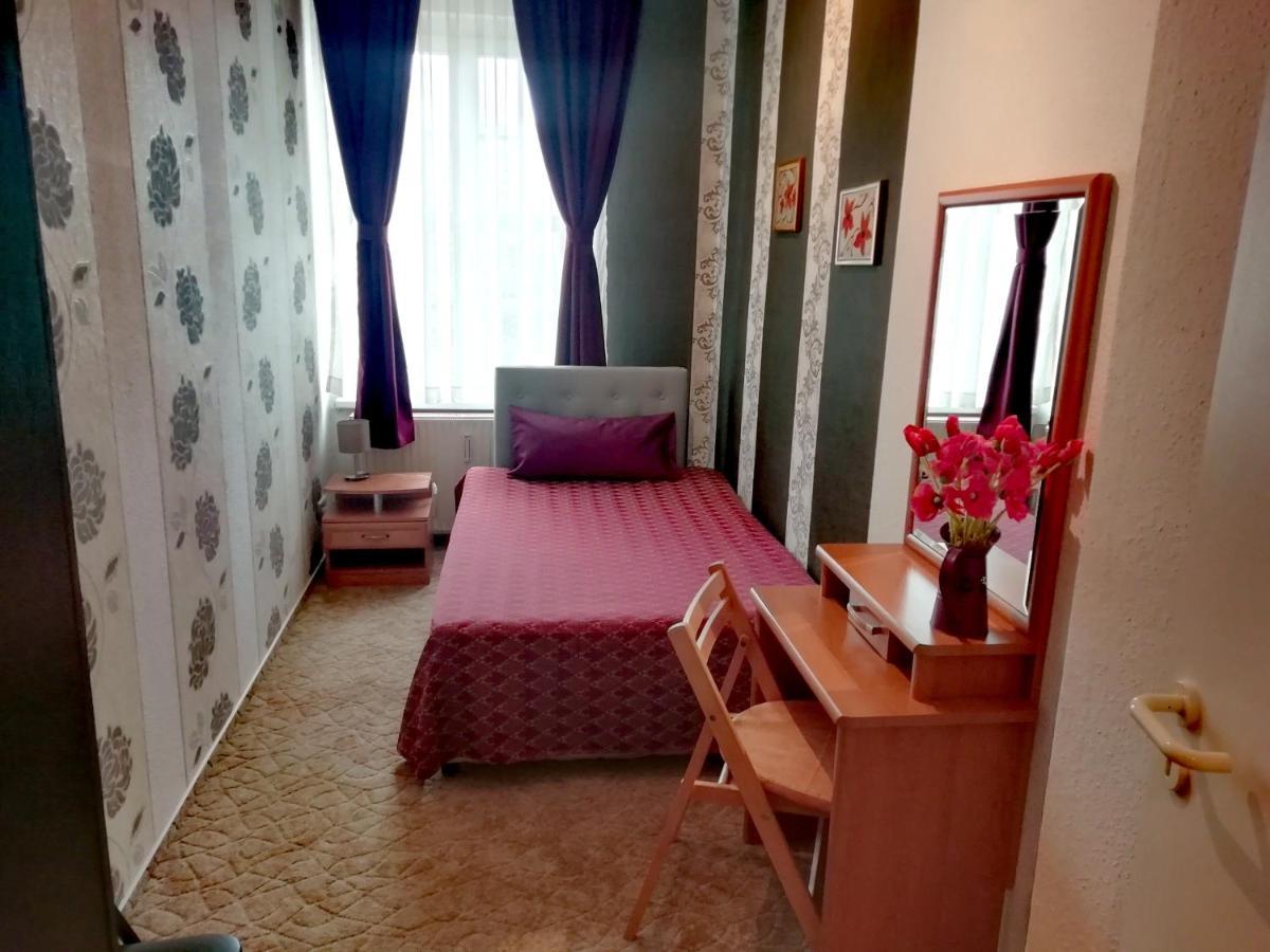 Grosse Wohnung Mit Terrasse Im Altstadtzentrum - Ferienwohnung Chiplakoff Blankenburg  Luaran gambar